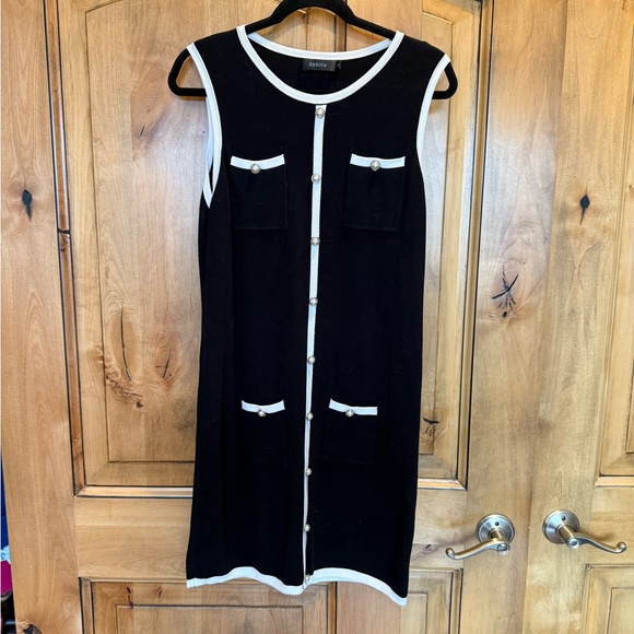 Black and White Faux Pearl Button Dress - Picture 1 of 3